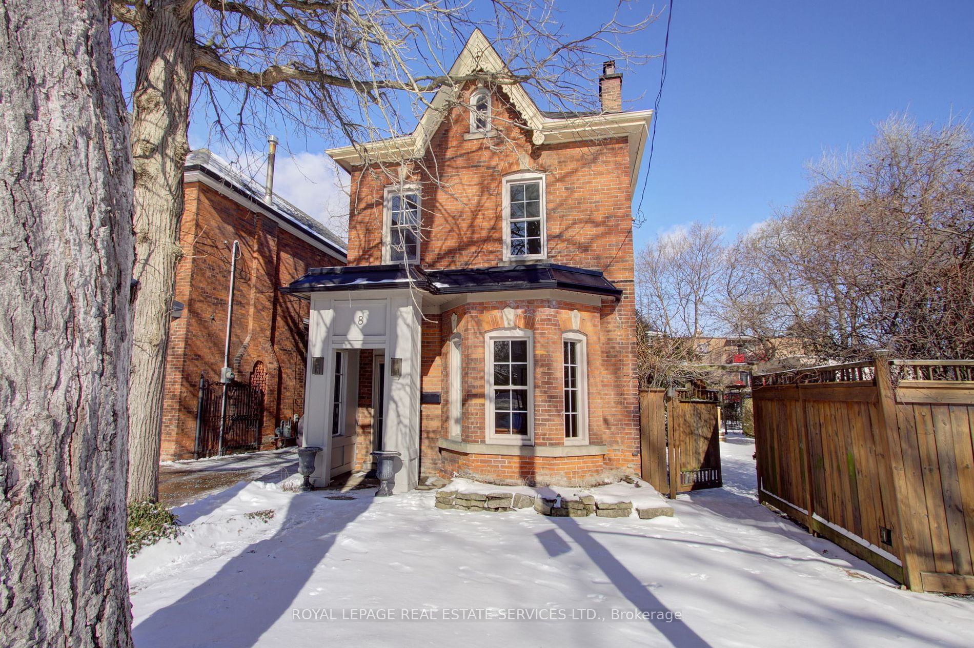property-img